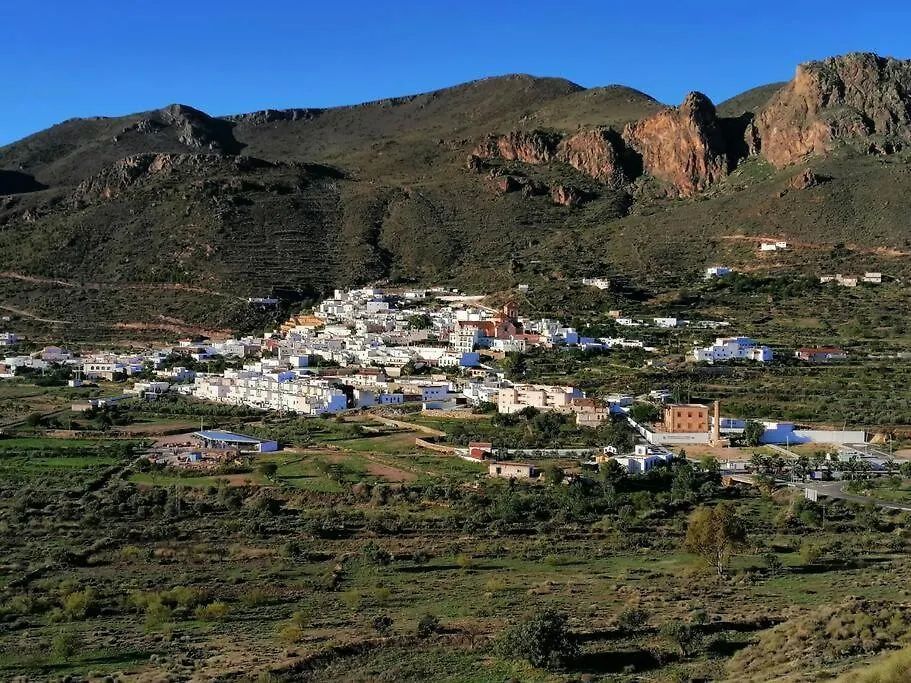 Casa Jardin. Vivienda Rural En Zona Tranquila. Villa Lucainena de las Torres